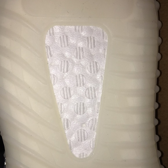 **SOLD**Yeezy V2 static reflective limited edition - Picture 6 of 8